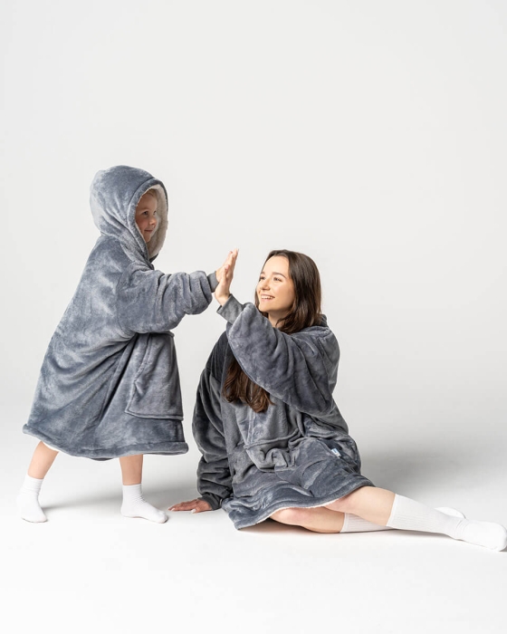 greyKids-960x1200-3.jpg